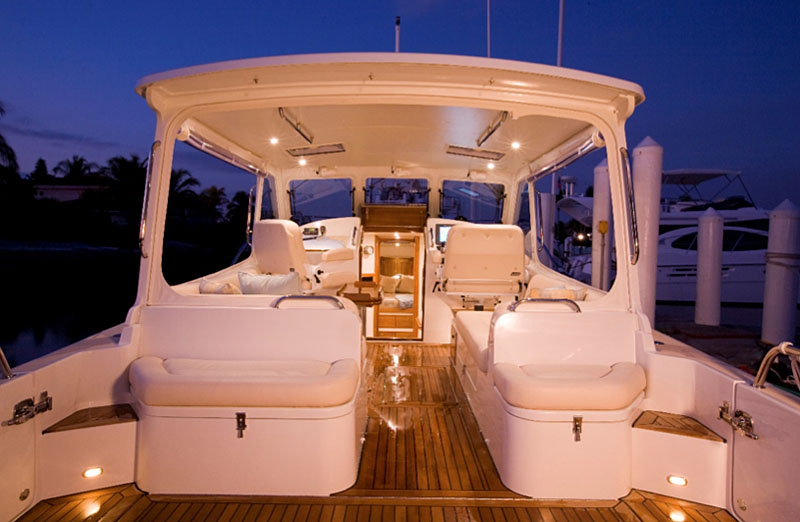 View of the flush deck layout on the 40z