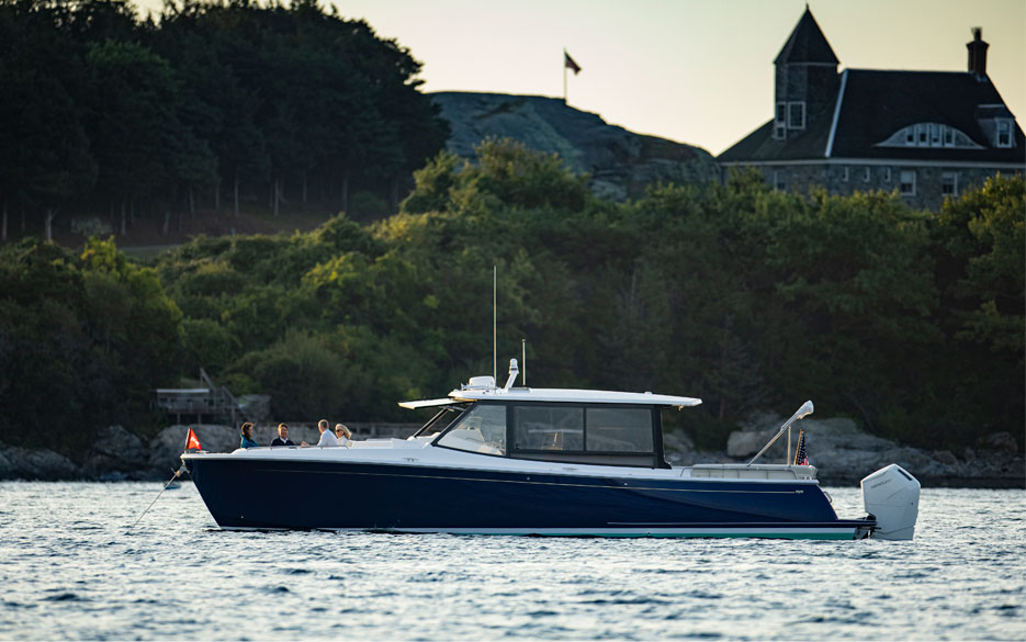 MJM Yacht