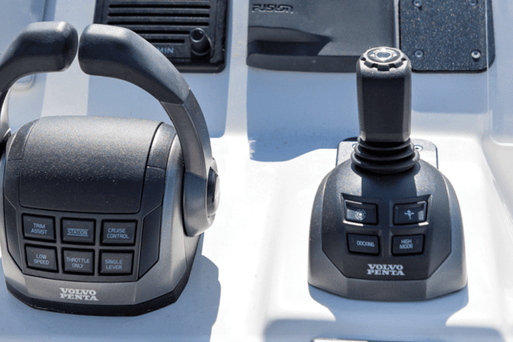 Volvo Vessel Control